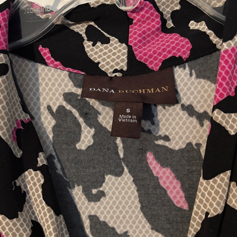 Dana Buchman Pink and Black Animal Print Blouse - Picture 2 of 3